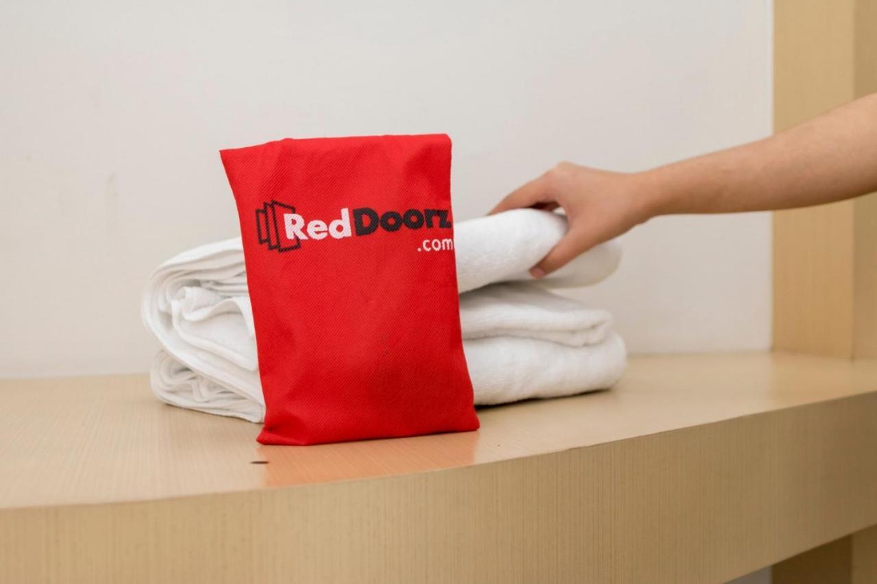 Reddoorz Near Velodrome Malang 2 Hotel Ngadipuro Eksteriør billede